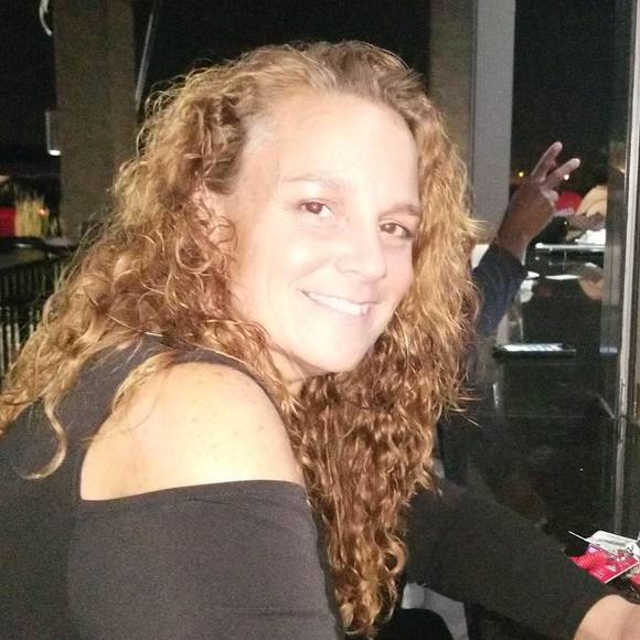 Meet your Posher, Linda - Picture 1 of 1